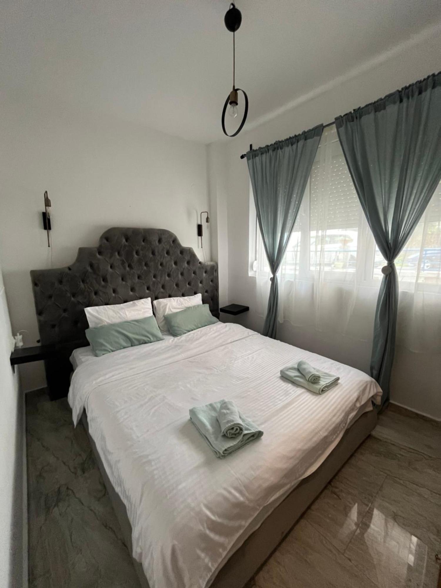 Ferienwohnung Mila Deluxe Peraía Exterior foto